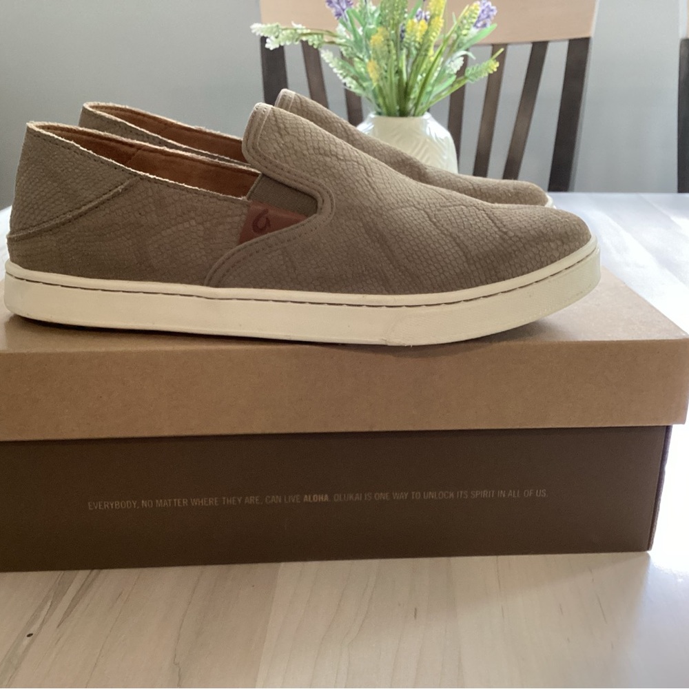 Olukai Pehuea Slip-On in Clay Leather size 7.5 - Picture 1 of 8